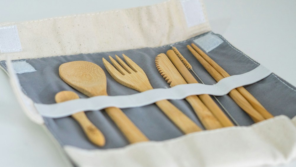Kompostierbarkeitsangaben: So überprüfen Sie fertige Becher, Besteck und Verpackungen